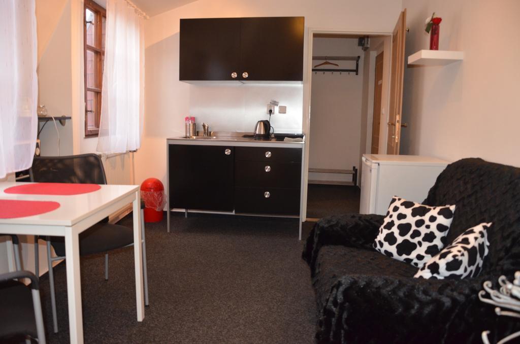Guesthouse Zlaty Hrozen เชสกาลีปา ภายนอก รูปภาพ