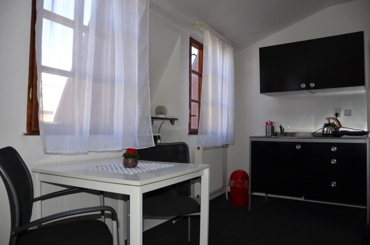 Guesthouse Zlaty Hrozen เชสกาลีปา ภายนอก รูปภาพ